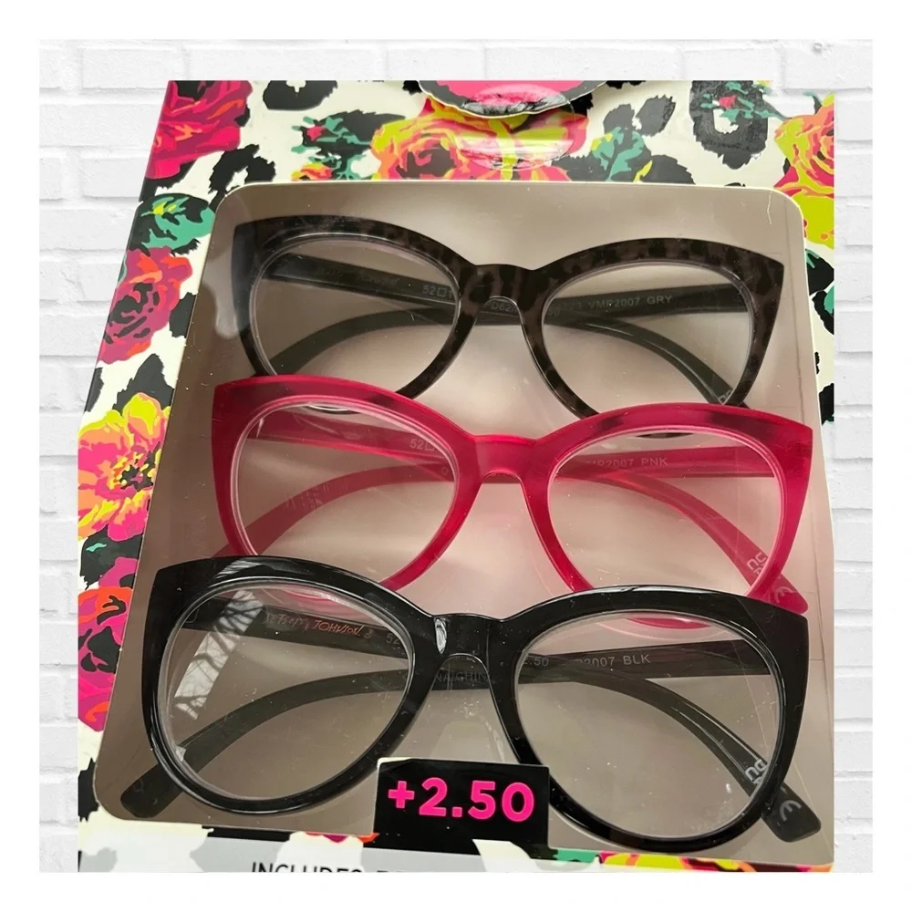 Betsey Johnson 3 Set Reading Cat Eye Glasses 2.50 Black Pink Tortoise Shell Set